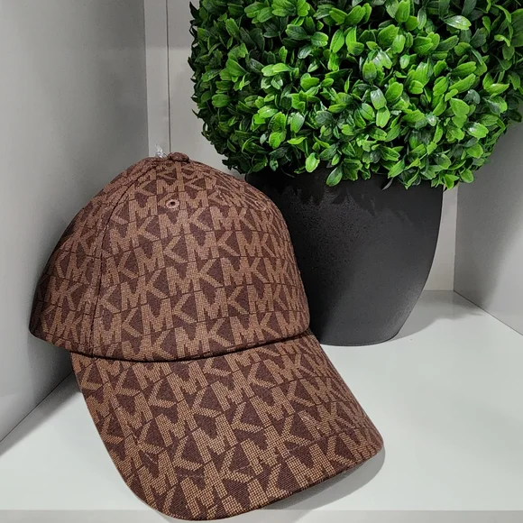 MICHAEL Michael Kors | Accessories | Cap Michael Kors Brown  display picture 1